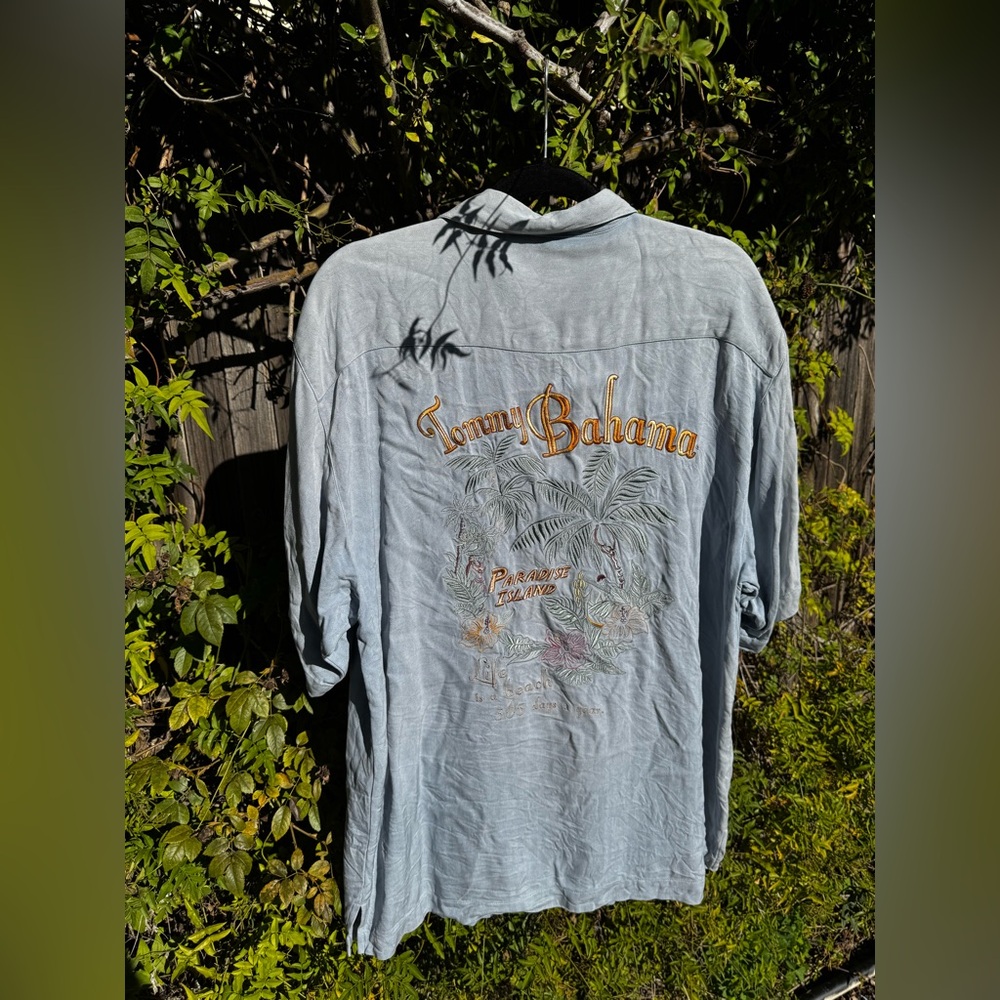 100% Silk Men’s Tommy Bahama Paradise Island Blue Shirt